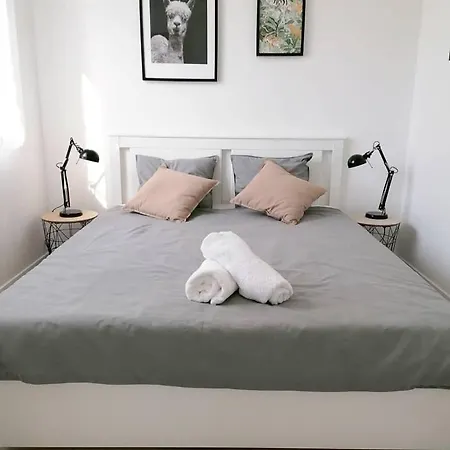 Kis Kapor Apartman * 블로톤퓌레드