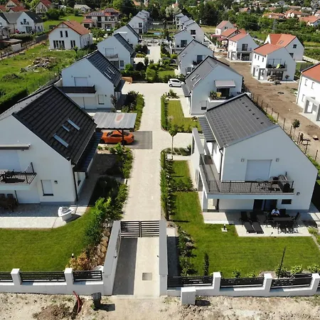 아파트 Kis Kapor Apartman 블로톤퓌레드
